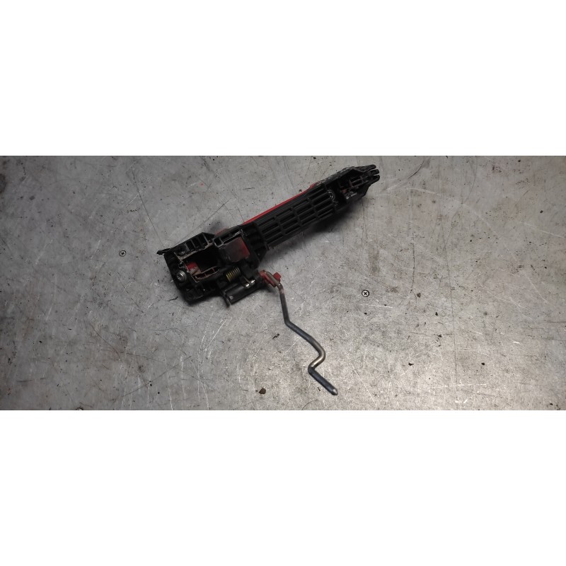 Recambio de maneta exterior delantera derecha para toyota corolla (e12) 1.4 d-4d luna compact referencia OEM IAM - Rojo 2