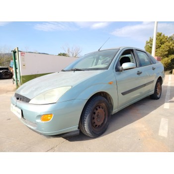 ford focus berlina (cak) del año 2000