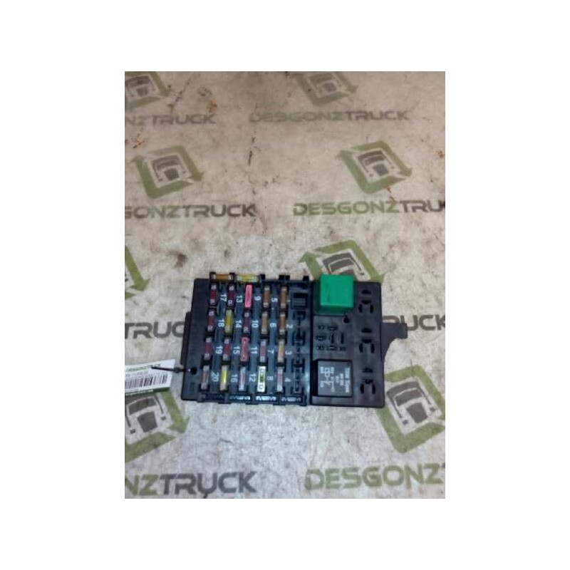 Recambio de caja reles / fusibles para iveco eurocargo tector chasis  (modelo 75 e 15) larga distancia referencia OEM IAM   