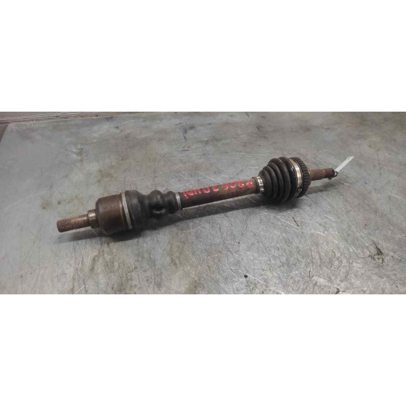 Recambio de transmision delantera izquierda para peugeot 206 berlina xt referencia OEM IAM  24CM MANGUETA 26CM CAMBIO 2