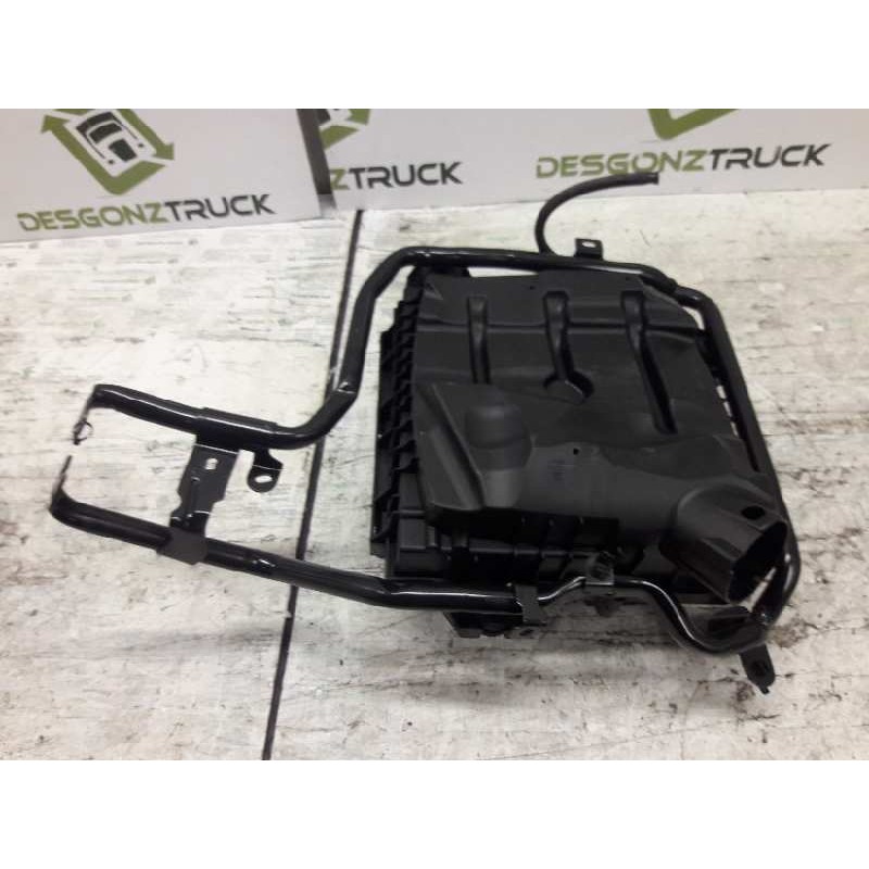 Recambio de filtro aire para renault trafic combi (ab 4.01) 6 - plazas, acristalado parcial 2,9t combi corto referencia OEM IAM - Blanco 2