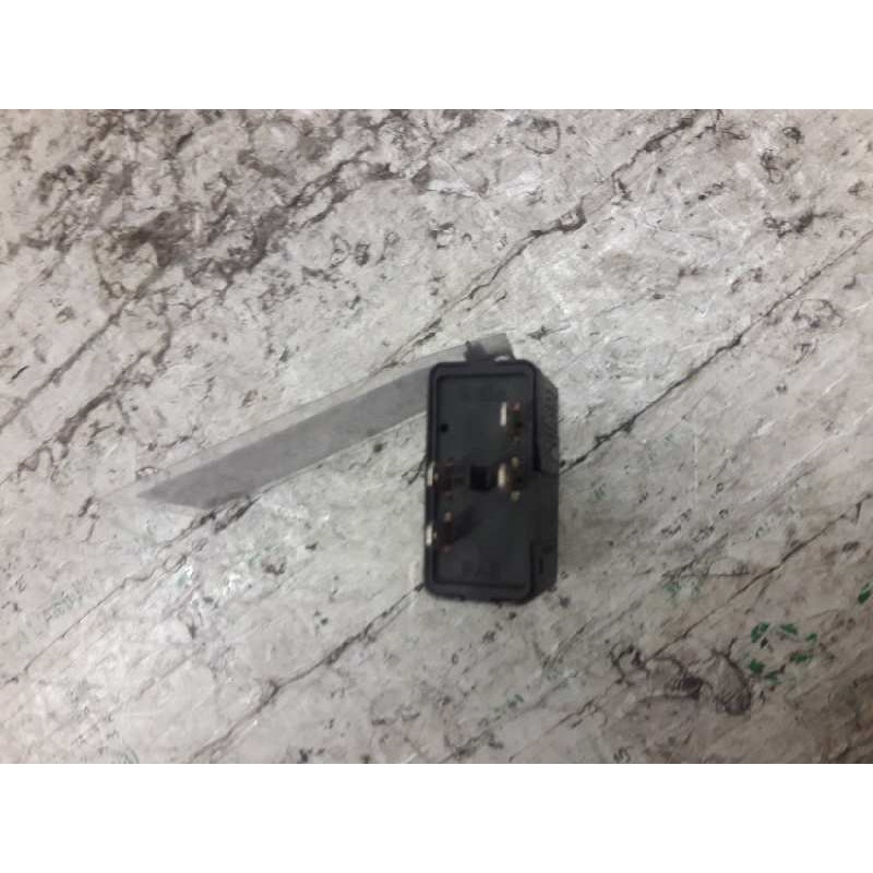 Recambio de boton regulacion de faros para opel agila básico referencia OEM IAM 90346276 4 PINS 90387093 2
