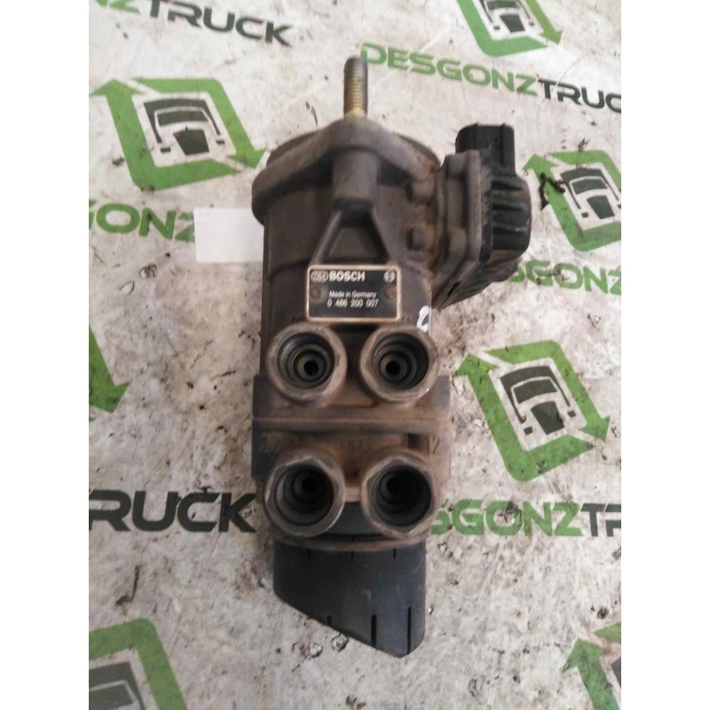 Recambio de valvula aire para man tg - a 18.460 12.8 diesel referencia OEM IAM 0486200007  VALVULA TRANSMISOR DE FRENO - Amarillo 2