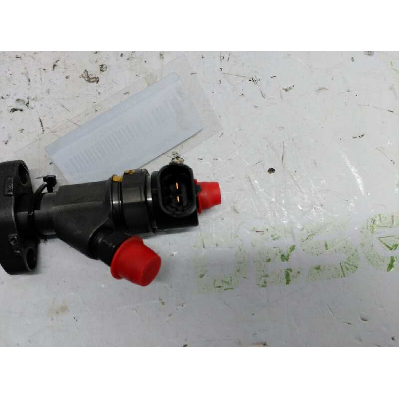Recambio de inyector para renault espace iv (jk0) dynamique referencia OEM IAM 7701209162 8200005876 2