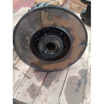Recambio de buje delantero para nissan cabstar e referencia OEM IAM 40204F3900  