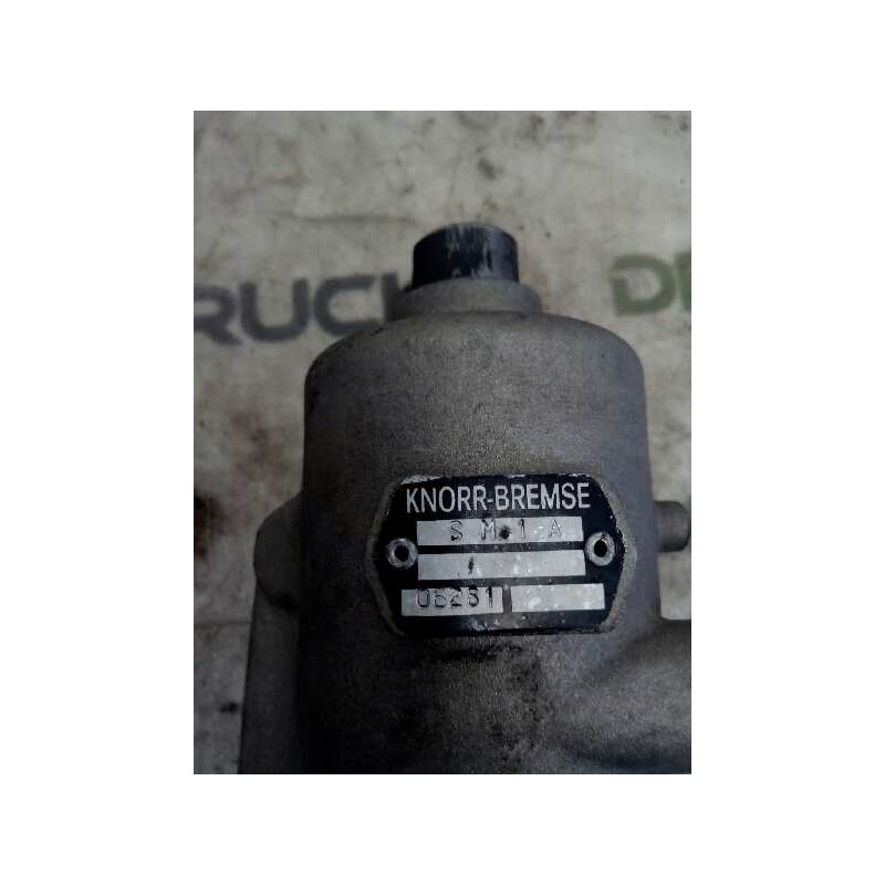 Recambio de bombin embrague para iveco eurocargo tector chasis  (modelo 75 e 15) larga distancia referencia OEM IAM SM1A 06281 5 - Blanco 2