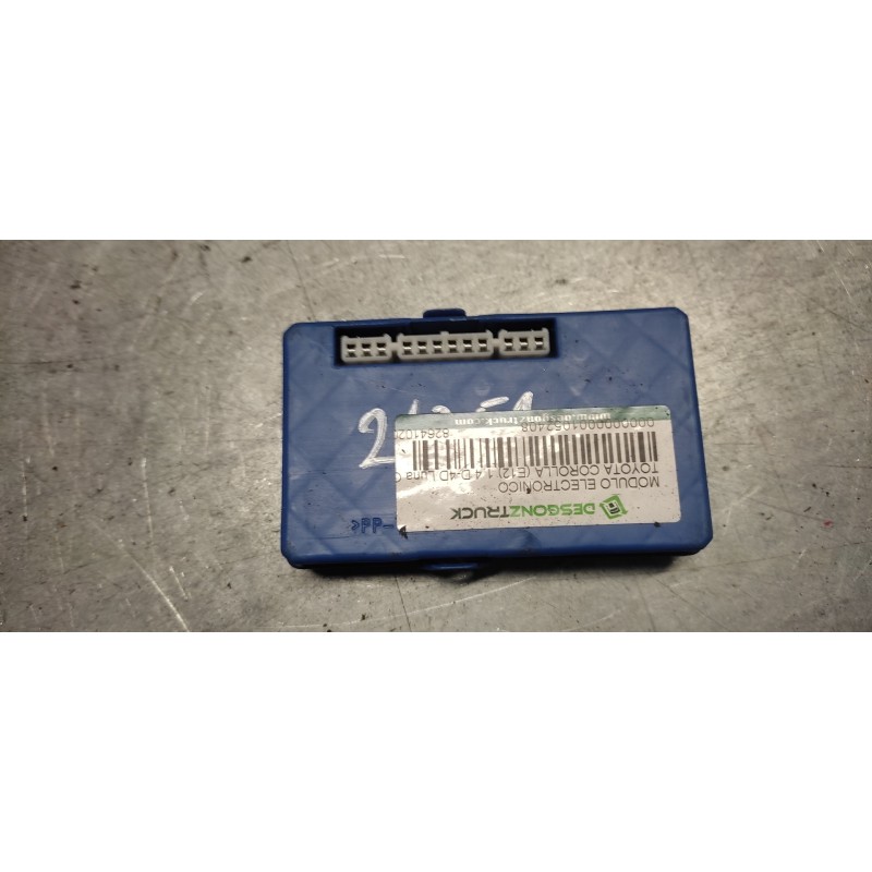 Recambio de modulo electronico para toyota corolla (e12) 1.4 d-4d luna compact referencia OEM IAM 8264102040 - Rojo 2
