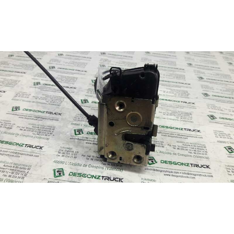 Recambio de cerradura puerta trasera izquierda para renault megane ii berlina 3p referencia OEM IAM 4