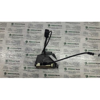 Recambio de cerradura puerta trasera izquierda para renault megane ii berlina 3p referencia OEM IAM   