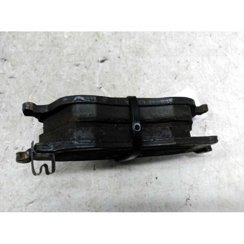 Recambio de pastillas de freno delanteras para opel corsa c club referencia OEM IAM - Blanco 2