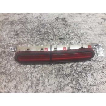 LUZ CENTRAL DE FRENO 815700F010 