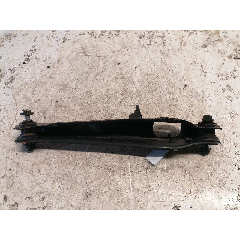 Recambio de brazo suspension inferior trasero izquierdo para mitsubishi carisma berlina 5 (da0) 1900 di-d comfort referencia OEM 2