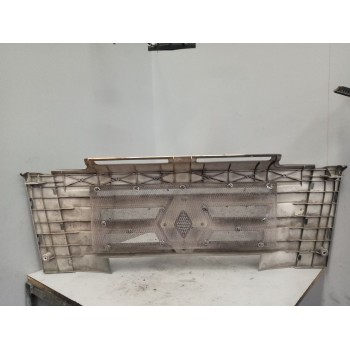 Recambio de paragolpes delantero para renault magnum ab 2005 12.8 diesel referencia OEM IAM 7421105746  