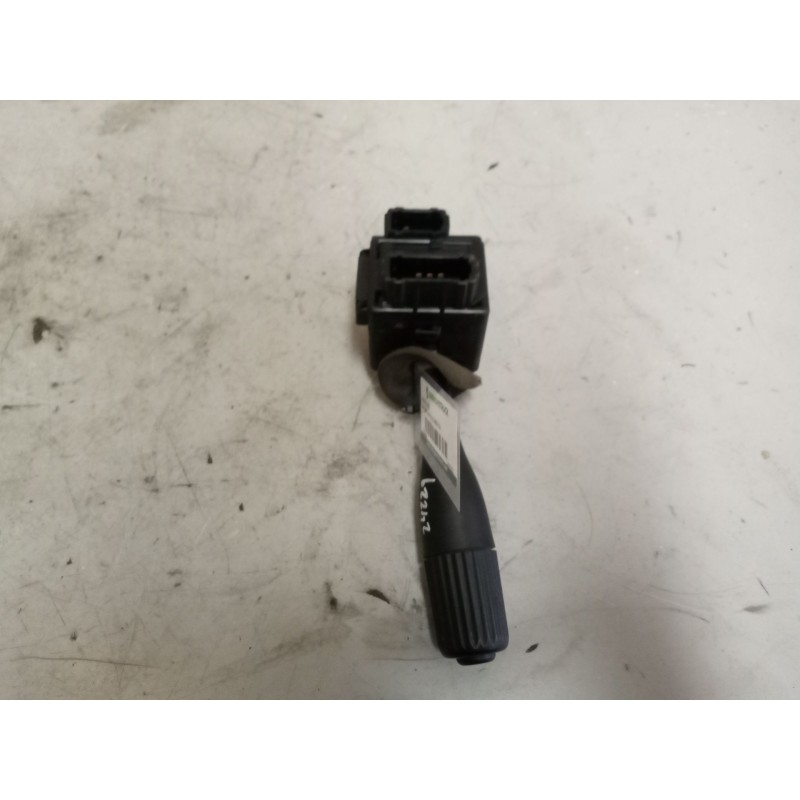 Recambio de mando limpia para daf serie lf45 desde 06 referencia OEM IAM 1405323 - Amarillo 2
