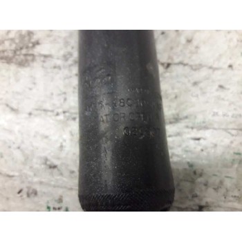 Recambio de amortiguador trasero para ford focus lim. (cb4) titanium referencia OEM IAM 4M5118080AAF  