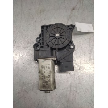 Recambio de motor elevalunas trasero izquierdo para bmw serie 1 berlina (e81/e87) 120d referencia OEM IAM 71002603  