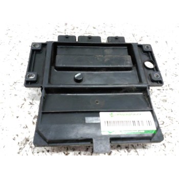 Recambio de centralita motor uce para renault clio iii referencia OEM IAM 8200911560 8200619409 DELPHI