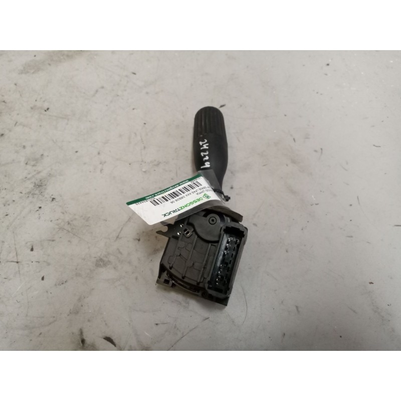 Recambio de mando limpia para daf serie lf45 desde 06 referencia OEM IAM 5001834435 - Amarillo 3
