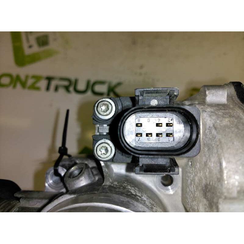 Recambio de caja mariposa para volkswagen golf iii berlina (1h1) 1.6 referencia OEM IAM - Blanco 2