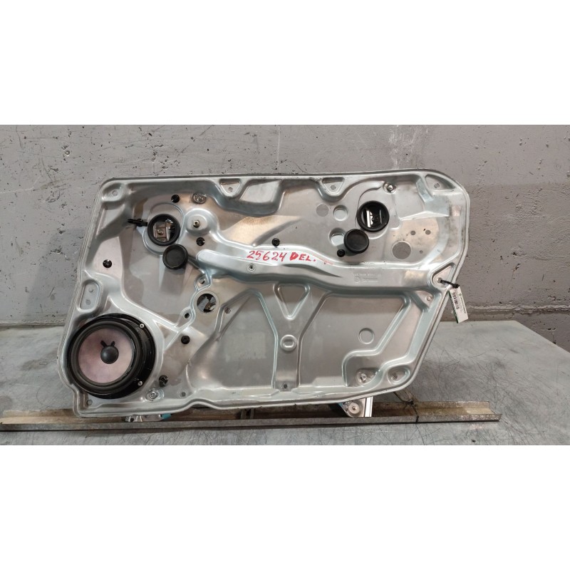 Recambio de elevalunas delantero derecho para volkswagen passat berlina (3b2) comfortline referencia OEM IAM 3B4837756D  