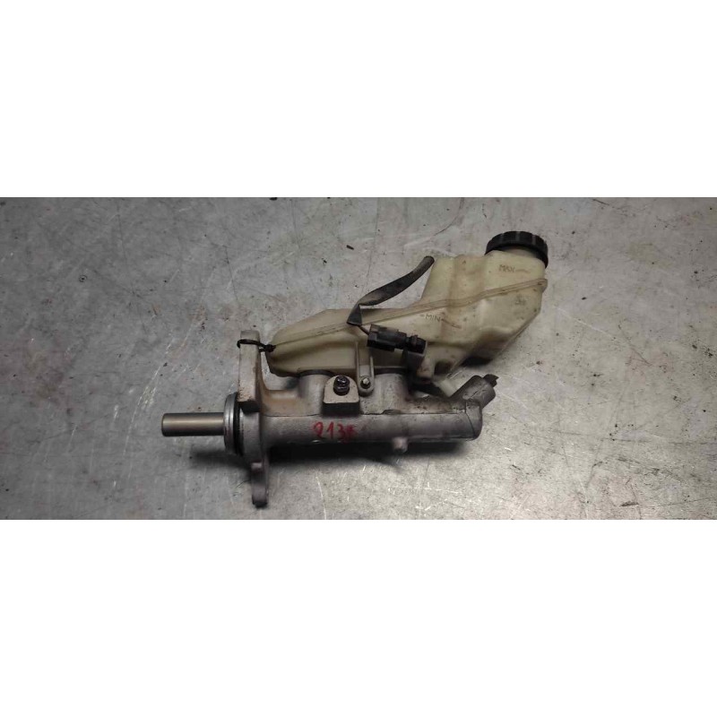 Recambio de bomba freno para toyota corolla (e12) 1.4 d-4d luna compact referencia OEM IAM - Rojo 2
