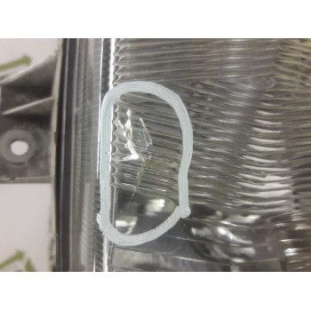 Recambio de faro derecho para mercedes-benz vito marco polo (638) 112 cdi referencia OEM IAM   