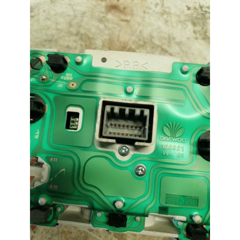 Recambio de cuadro instrumentos para daewoo tacuma se referencia OEM IAM 96498321 - Gris 4